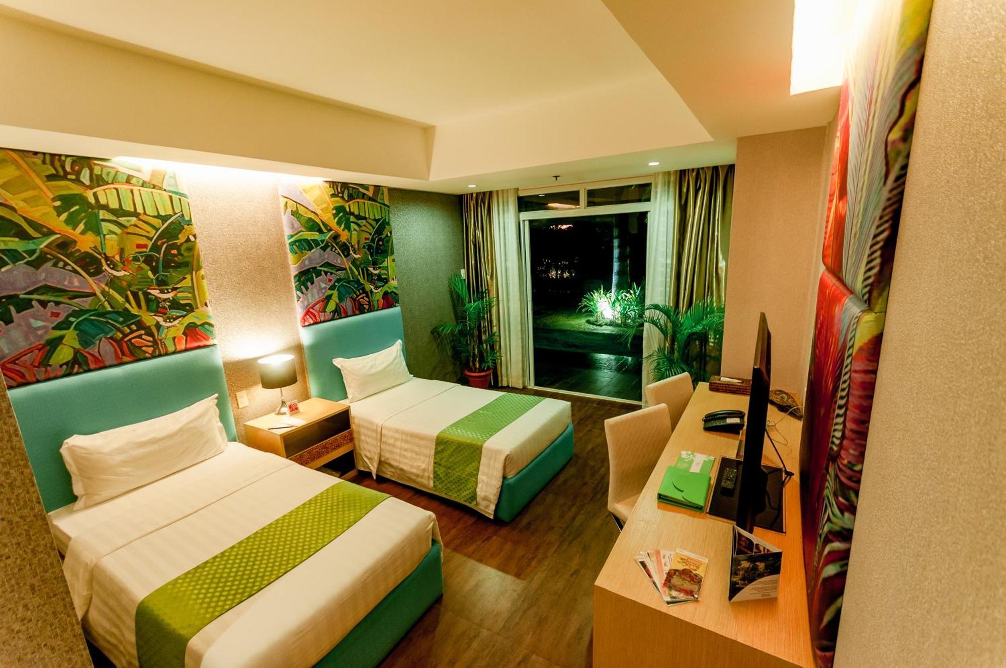 อาซิซา พาราไดซ์ โฮเต็ล Hotel Puerto Princesa ภายนอก รูปภาพ