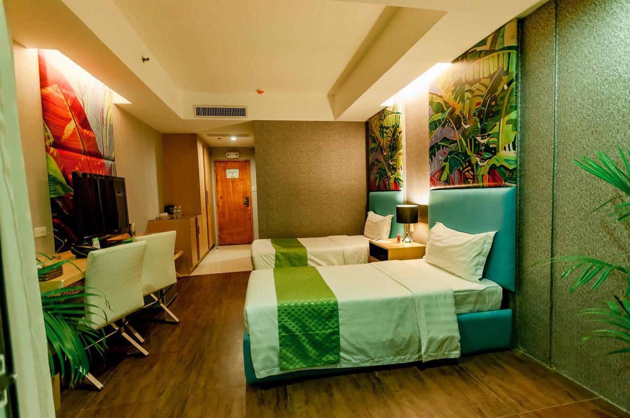 อาซิซา พาราไดซ์ โฮเต็ล Hotel Puerto Princesa ภายนอก รูปภาพ