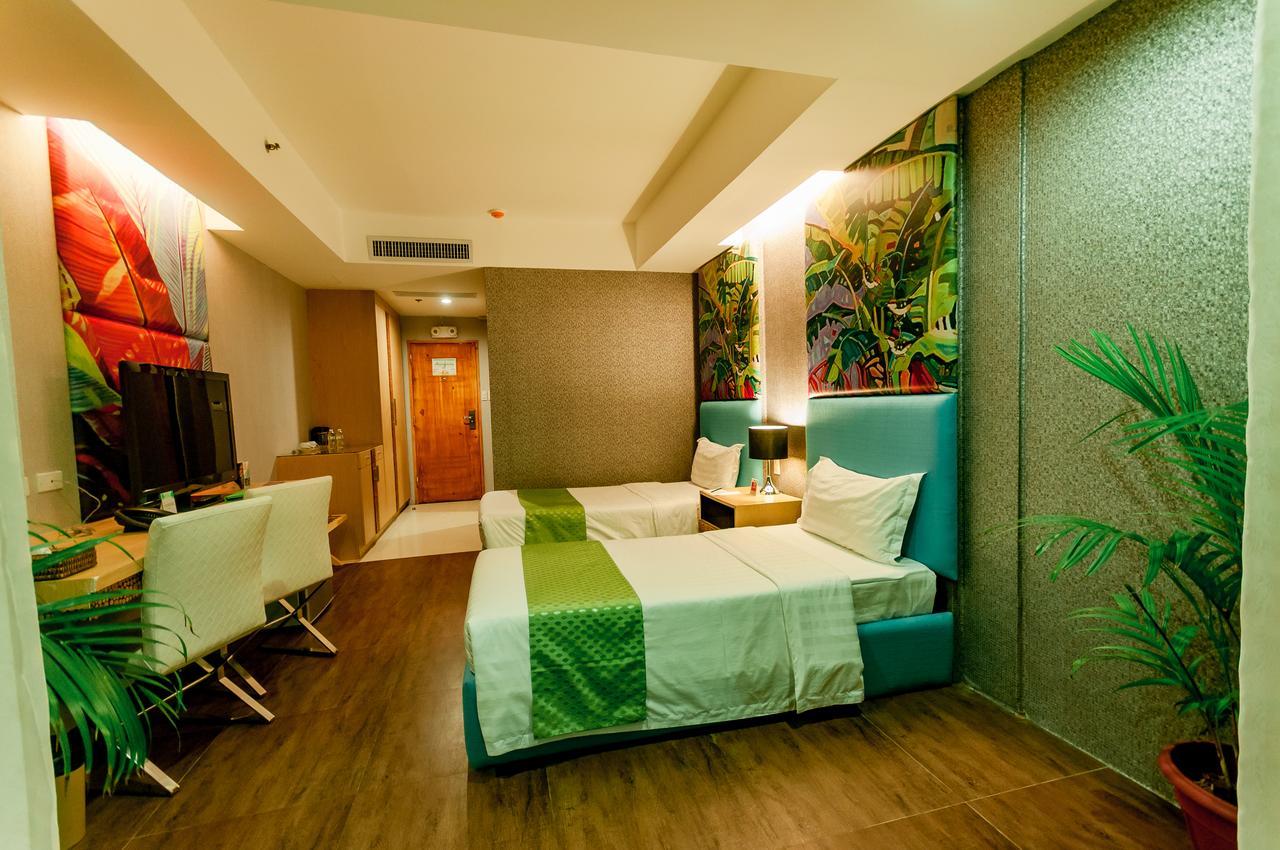 อาซิซา พาราไดซ์ โฮเต็ล Hotel Puerto Princesa ภายนอก รูปภาพ