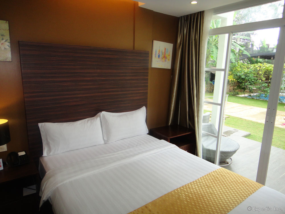 อาซิซา พาราไดซ์ โฮเต็ล Hotel Puerto Princesa ภายนอก รูปภาพ
