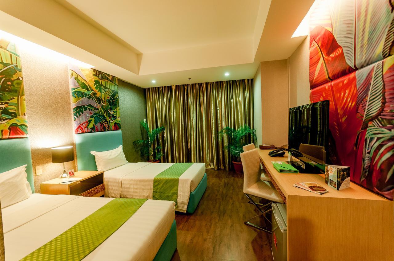 อาซิซา พาราไดซ์ โฮเต็ล Hotel Puerto Princesa ภายนอก รูปภาพ