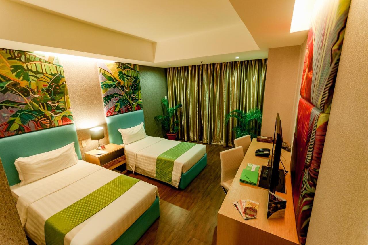 อาซิซา พาราไดซ์ โฮเต็ล Hotel Puerto Princesa ภายนอก รูปภาพ
